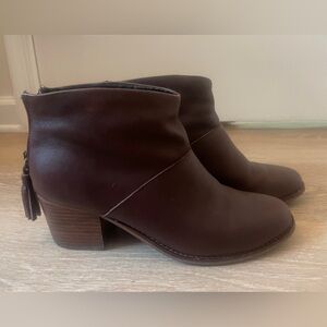TOMS burgundy ankle boots